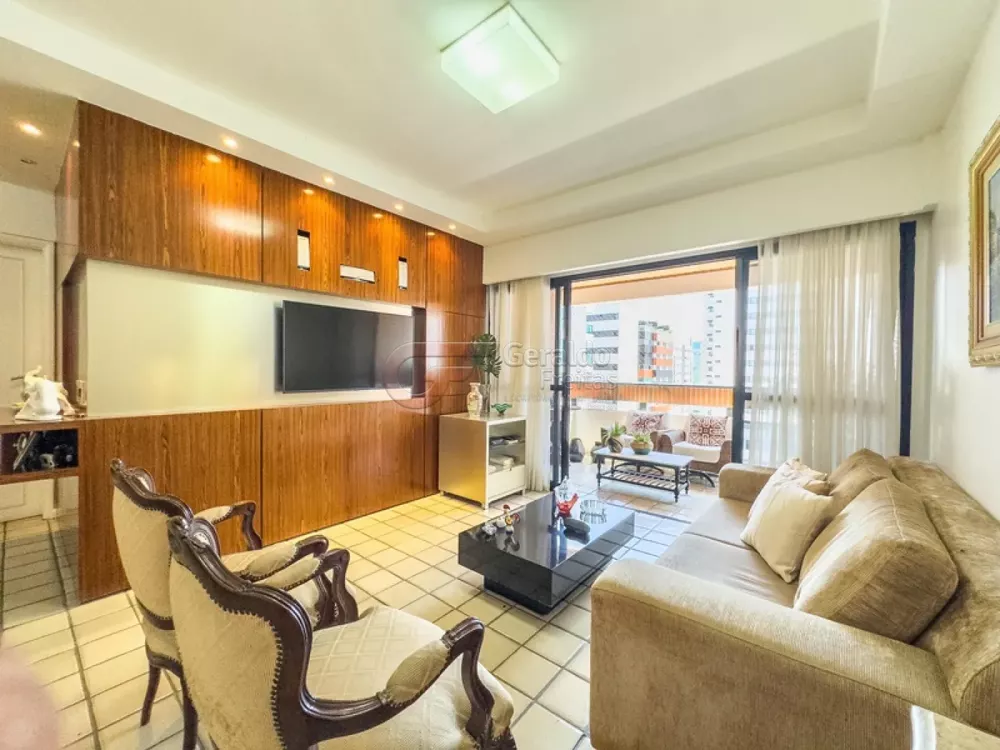 Apartamento à venda com 4 quartos, 150m² - Foto 3