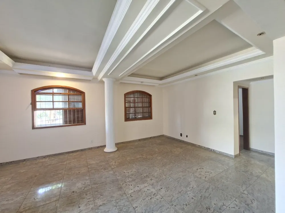 Casa, 4 quartos, 300 m² - Foto 3