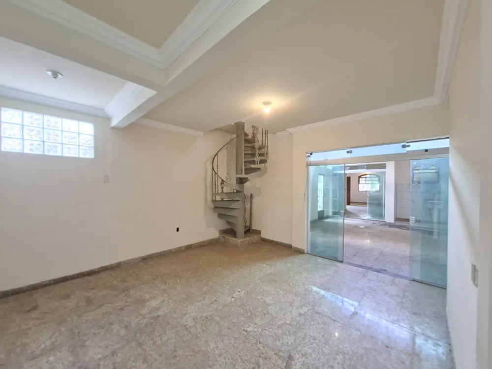Casa, 4 quartos, 300 m² - Foto 9