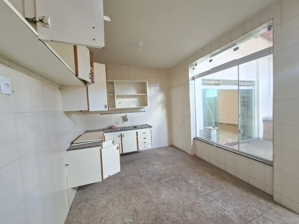 Casa, 4 quartos, 300 m² - Foto 14