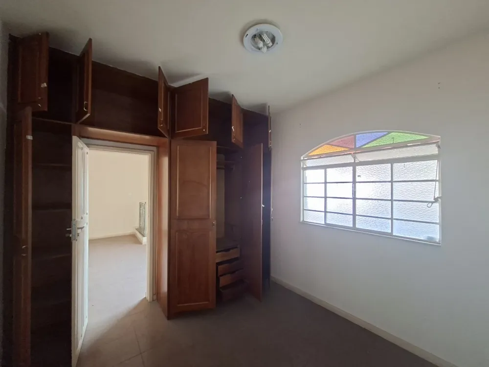 Casa, 4 quartos, 300 m² - Foto 4