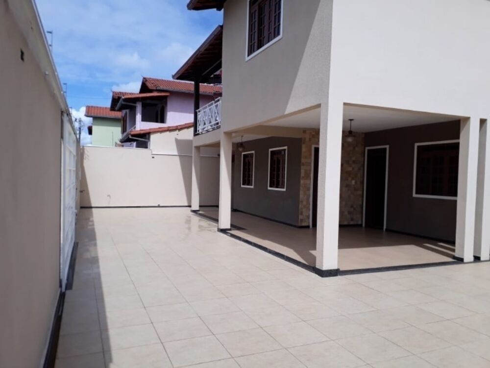 Casa à venda com 3 quartos, 180m² - Foto 4