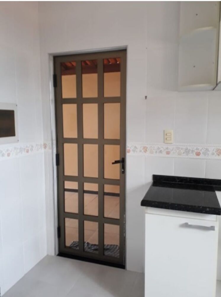 Casa à venda com 3 quartos, 180m² - Foto 6