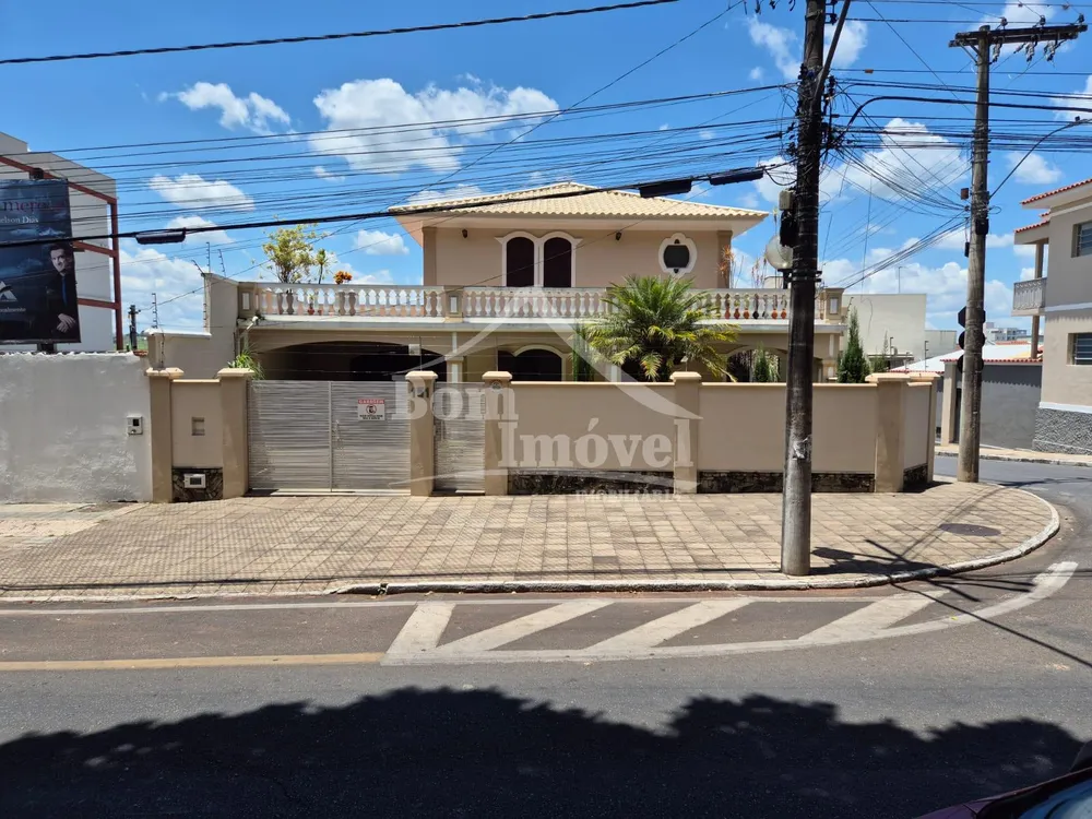 Casa, 1 quarto, 450 m² - Foto 1