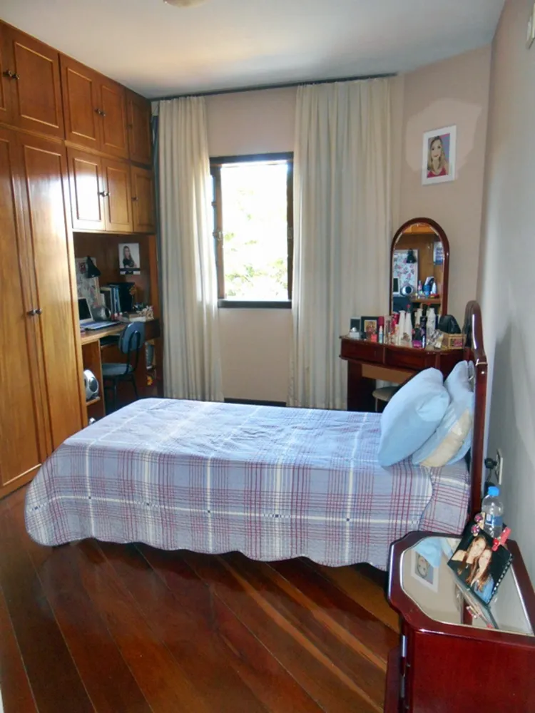 Casa, 5 quartos, 260 m² - Foto 10