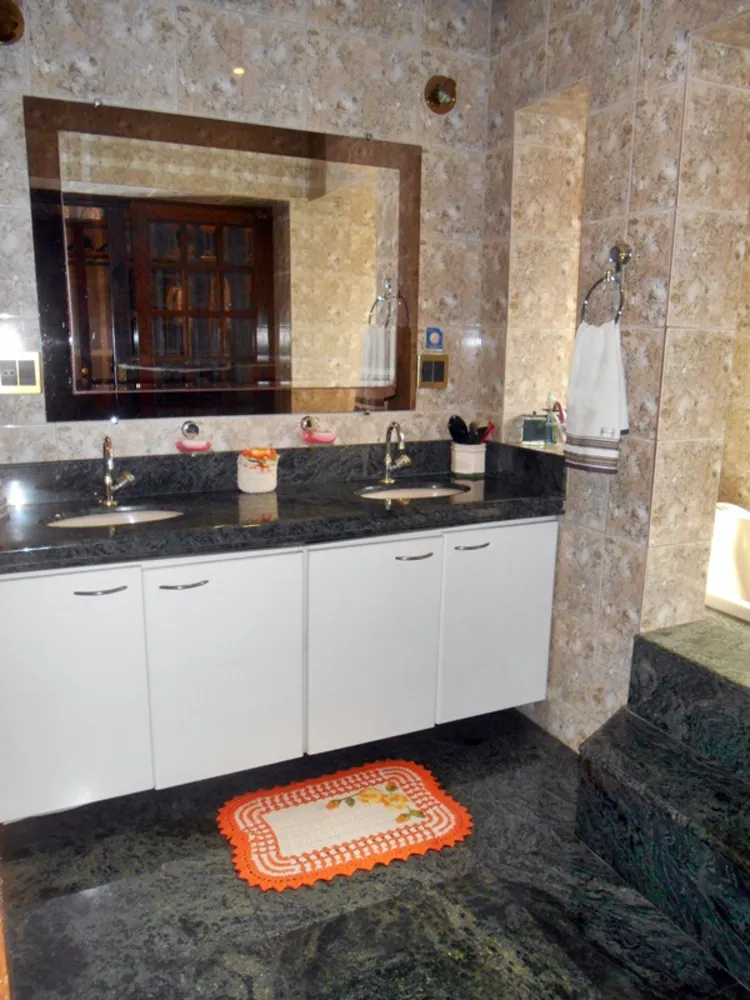 Casa, 5 quartos, 260 m² - Foto 8