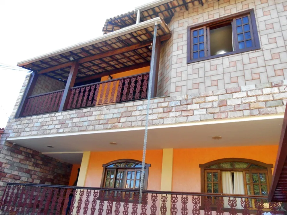 Casa, 5 quartos, 260 m² - Foto 1