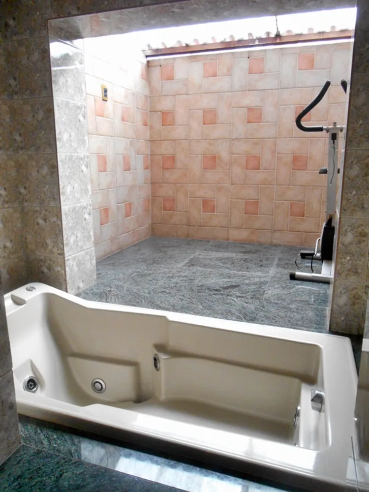 Casa, 5 quartos, 260 m² - Foto 9