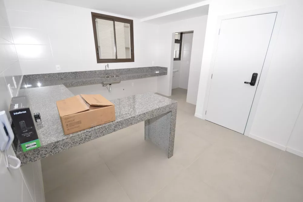 Apartamento à venda com 2 quartos, 71m² - Foto 3