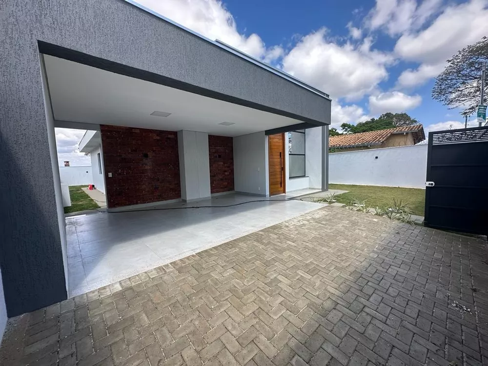 Casa à venda com 4 quartos, 165m² - Foto 3