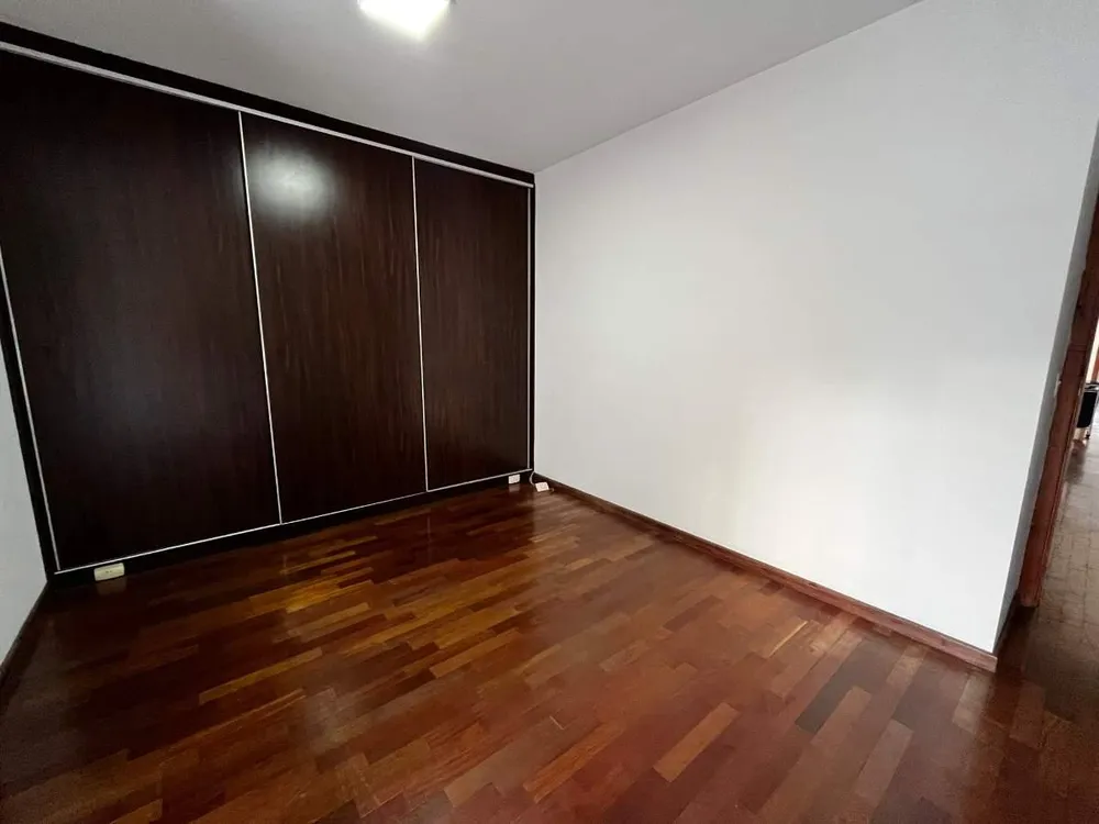 Casa, 3 quartos, 142 m² - Foto 1