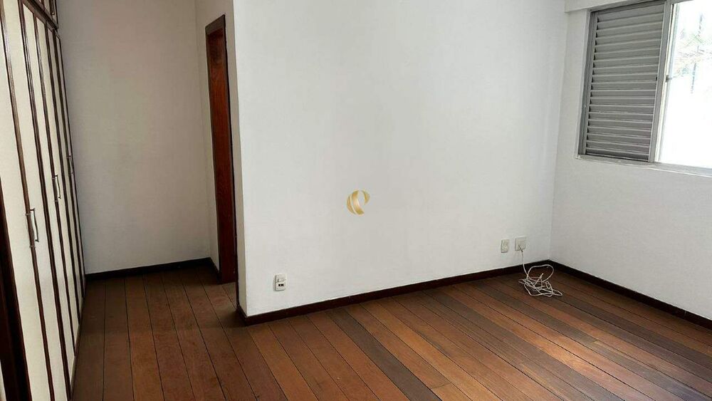 Apartamento à venda com 2 quartos, 98m² - Foto 4