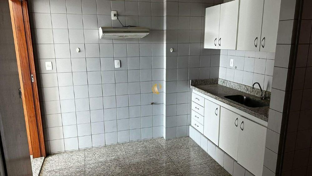 Apartamento à venda com 2 quartos, 98m² - Foto 3