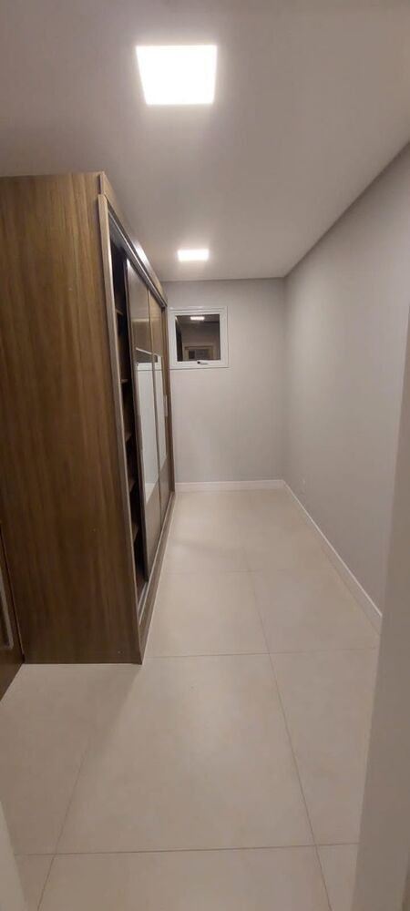 Casa à venda com 4 quartos, 256m² - Foto 18