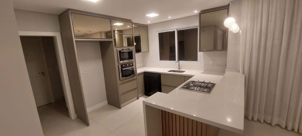 Casa à venda com 4 quartos, 256m² - Foto 13