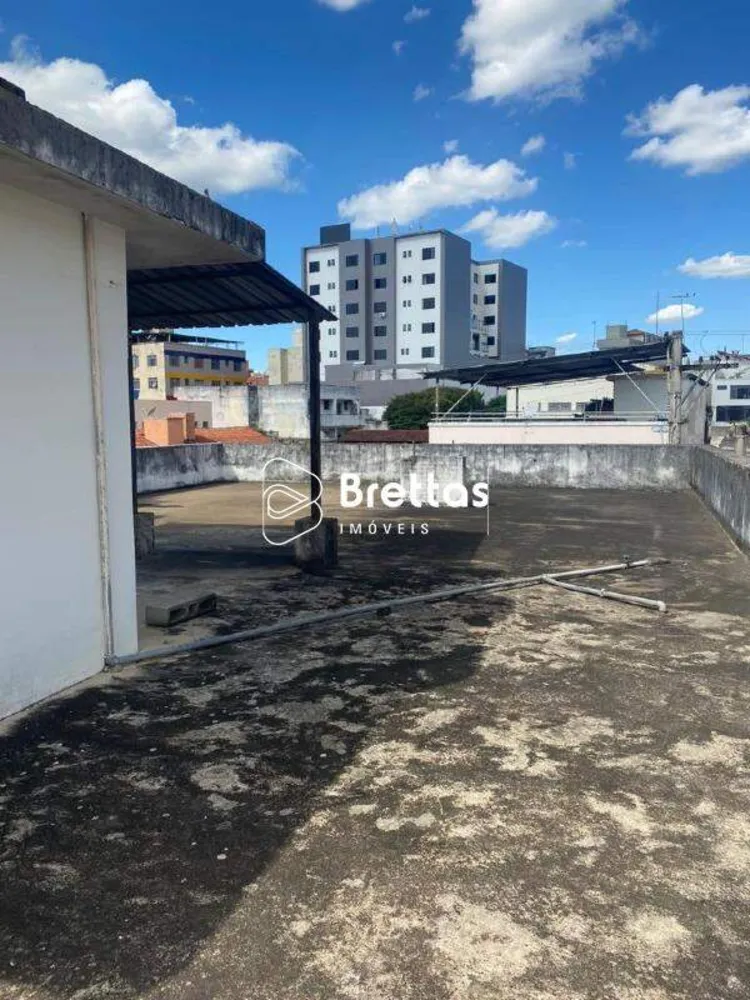 Casa, 4 quartos, 240 m² - Foto 2