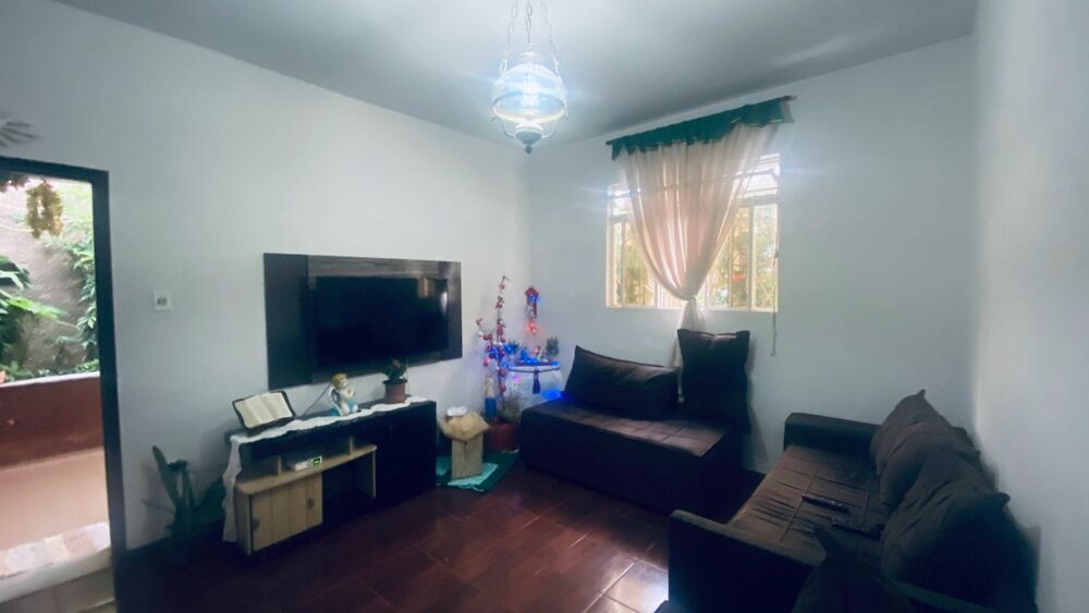 Casa à venda com 3 quartos, 163m² - Foto 2