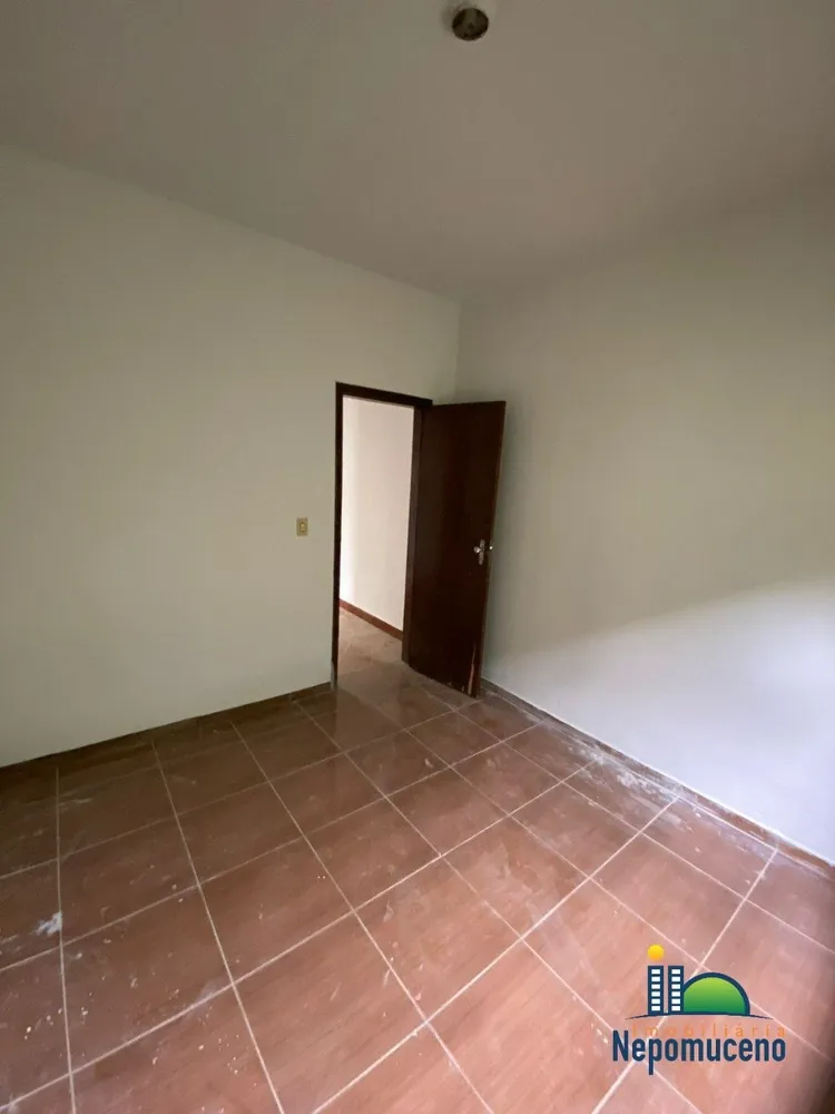 Casa, 5 quartos, 360 m² - Foto 2