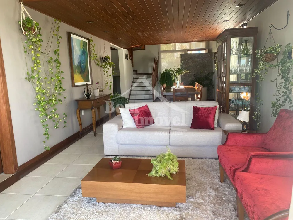 Casa, 2 quartos, 284 m² - Foto 1