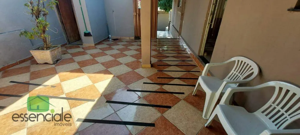 Casa, 3 quartos, 240 m² - Foto 4