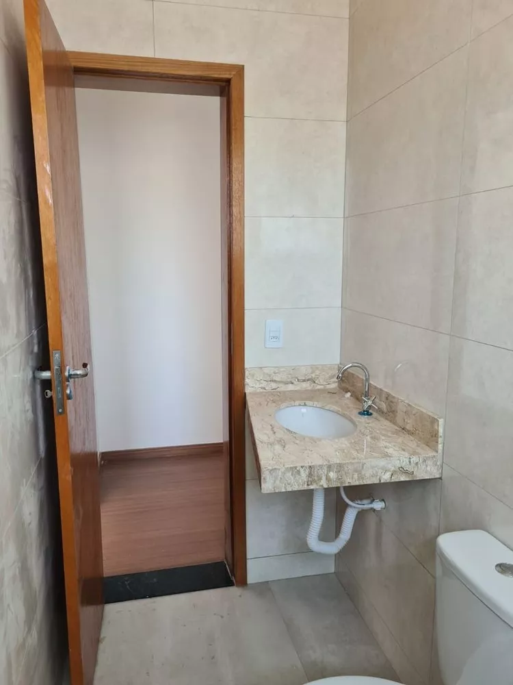 Casa à venda com 2 quartos, 140m² - Foto 7