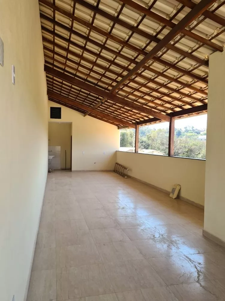 Casa à venda com 2 quartos, 140m² - Foto 8