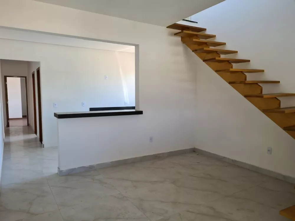 Casa à venda com 2 quartos, 140m² - Foto 6