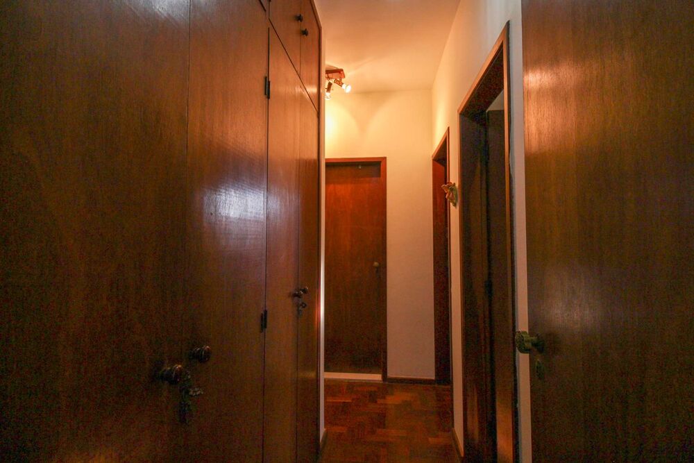 Apartamento à venda com 4 quartos, 140m² - Foto 18