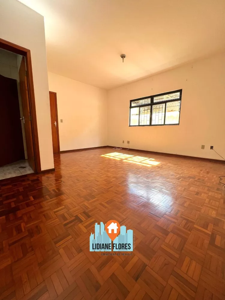 Apartamento à venda com 3 quartos, 100m² - Foto 1