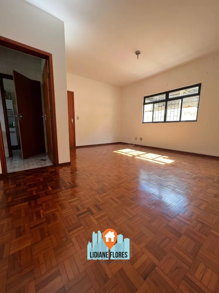 Apartamento à venda com 3 quartos, 100m² - Foto 2