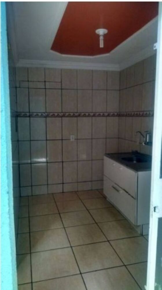 Casa à venda com 2 quartos, 55m² - Foto 4