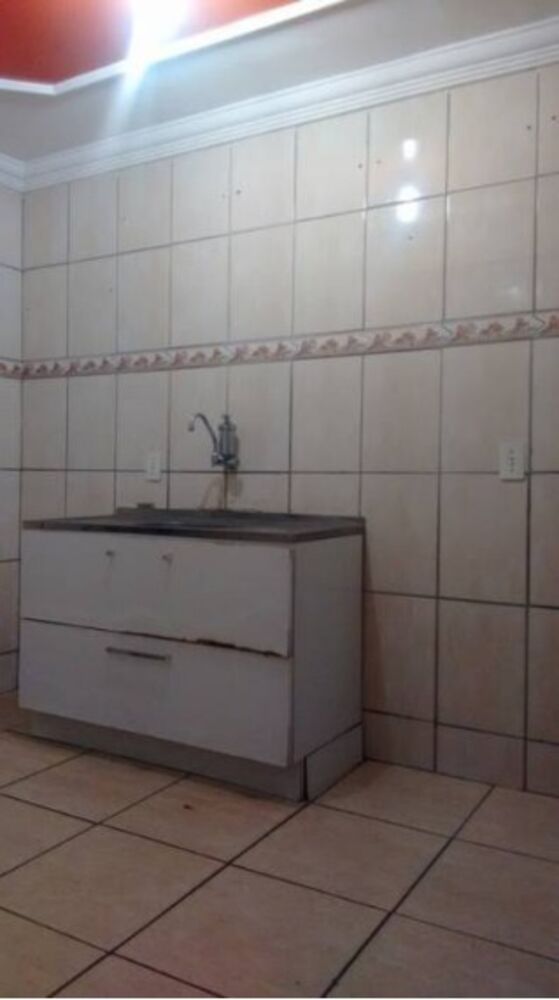 Casa à venda com 2 quartos, 55m² - Foto 5