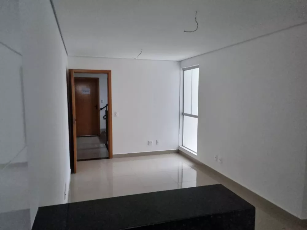 Apartamento à venda com 2 quartos, 45m² - Foto 3