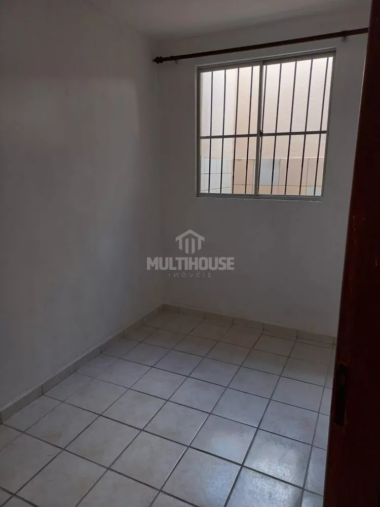 Casa à venda com 2 quartos, 60m² - Foto 8