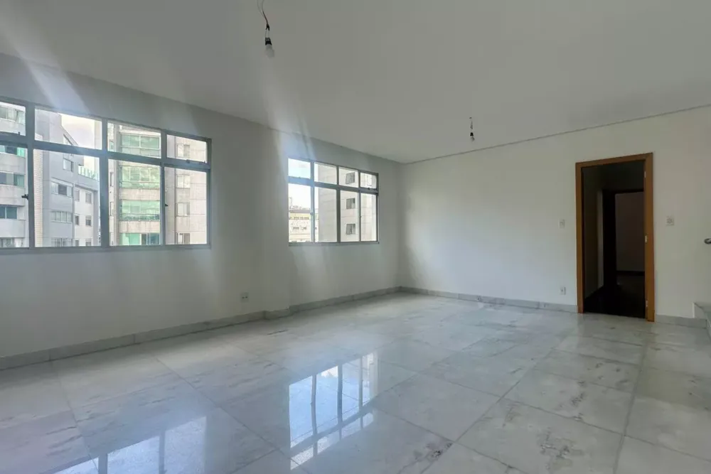 Cobertura, 5 quartos, 242 m² - Foto 4
