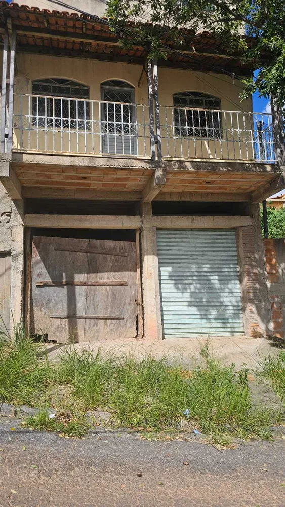 Casa, 3 quartos, 269 m² - Foto 1