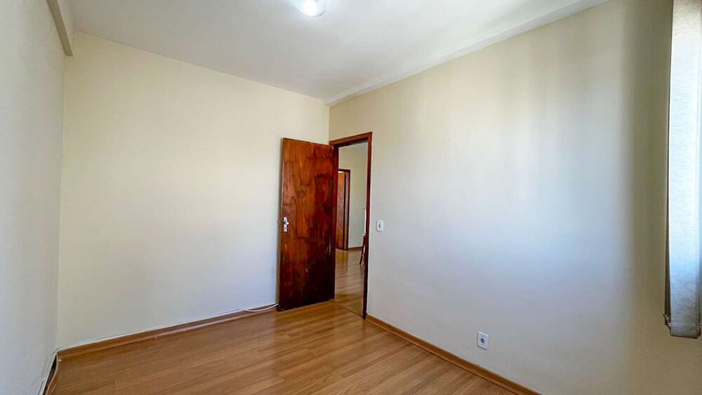 Apartamento à venda com 2 quartos, 63m² - Foto 8