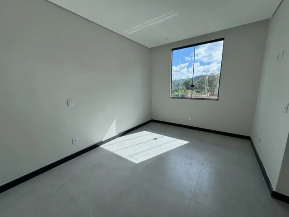 Chácara, 4 quartos, 1000 m² - Foto 1