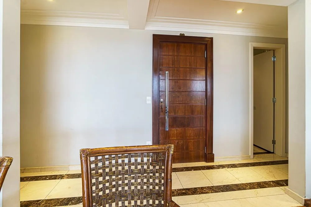 Apartamento, 4 quartos, 214 m² - Foto 2