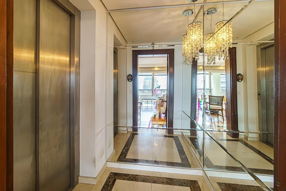Apartamento, 4 quartos, 214 m² - Foto 1