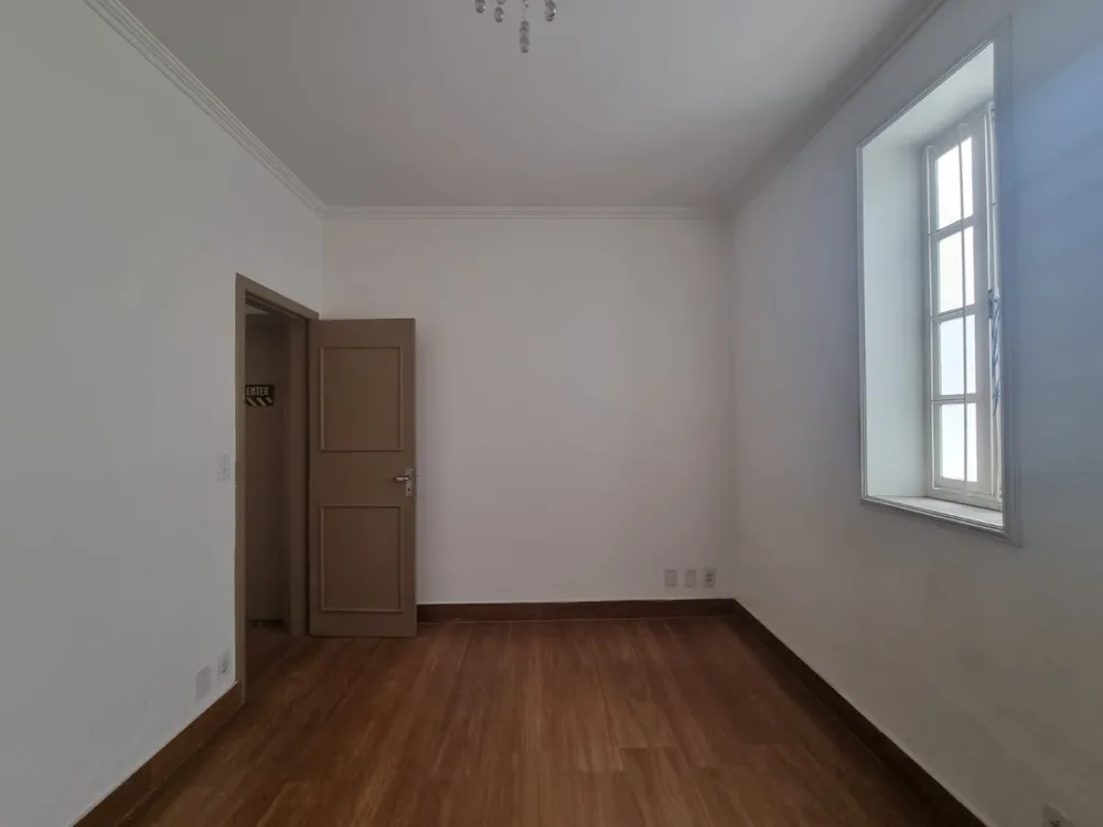 Casa, 3 quartos, 275 m² - Foto 11