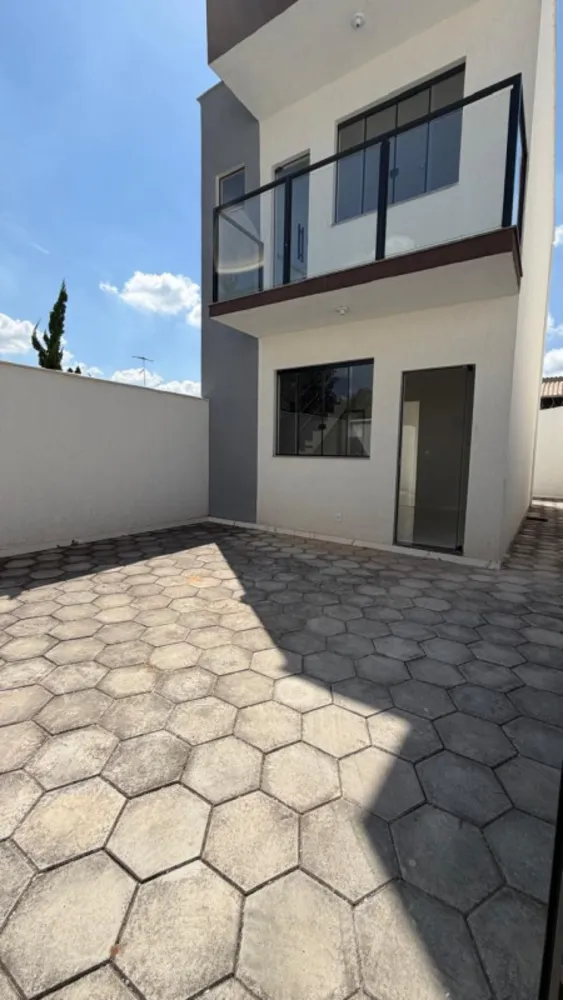 Casa, 2 quartos, 70 m² - Foto 1