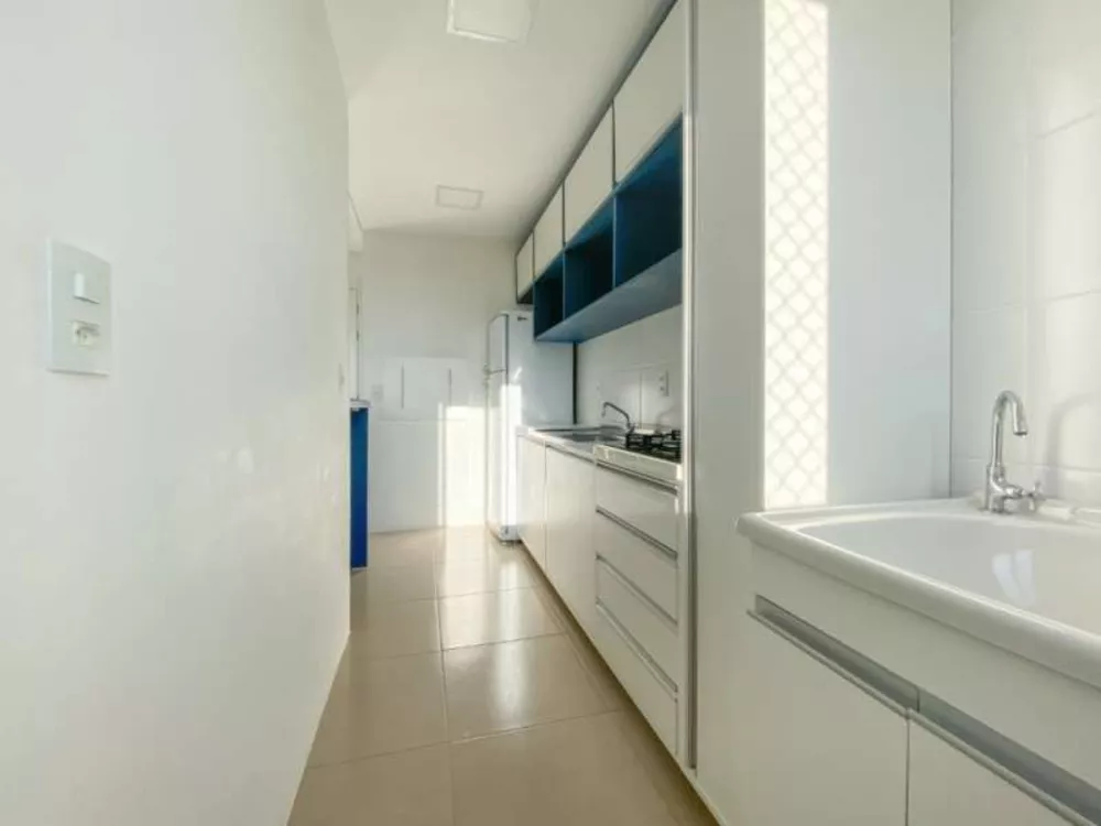 Apartamento à venda com 2 quartos, 60m² - Foto 4