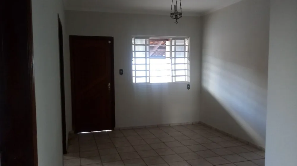 Casa, 5 quartos, 270 m² - Foto 4