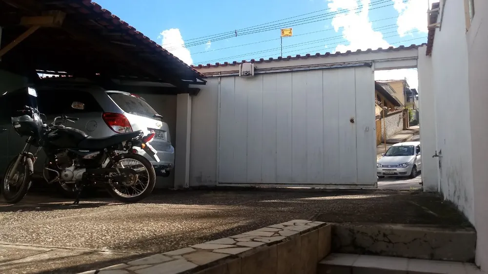 Casa, 5 quartos, 270 m² - Foto 3
