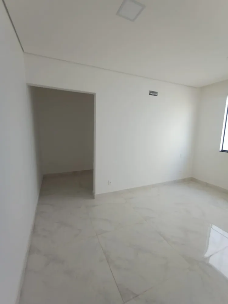 Casa, 3 quartos, 230 m² - Foto 3