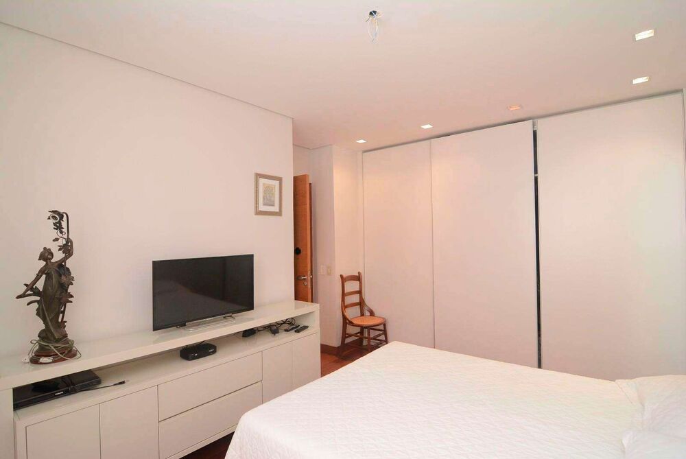 Cobertura à venda com 4 quartos, 410m² - Foto 2