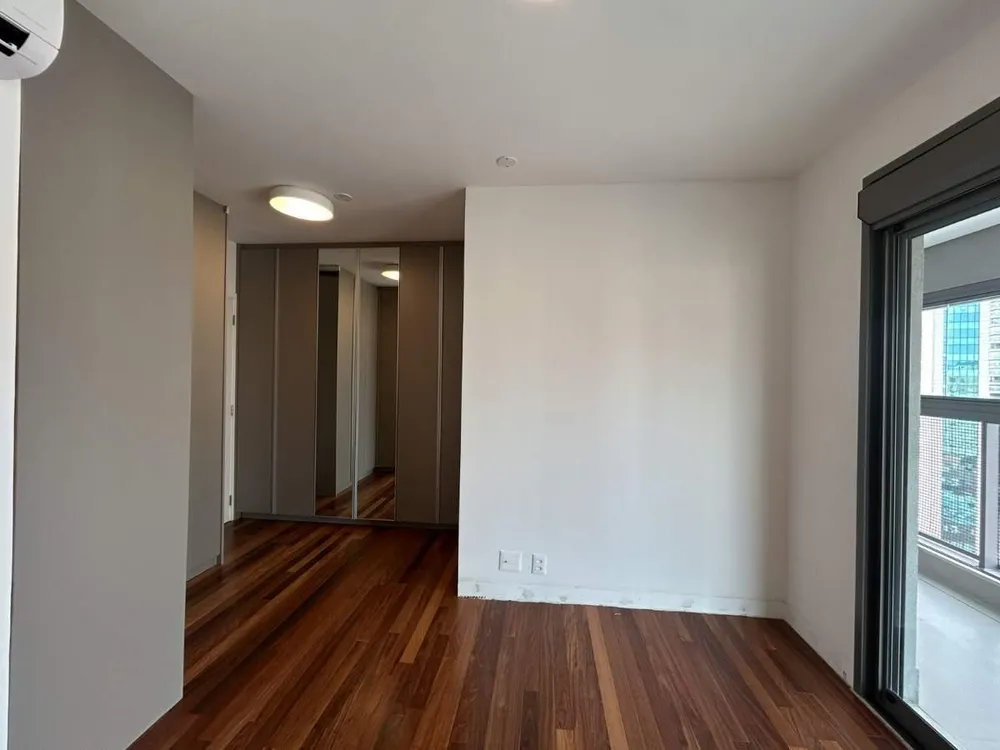 Apartamento, 3 quartos, 160 m² - Foto 1