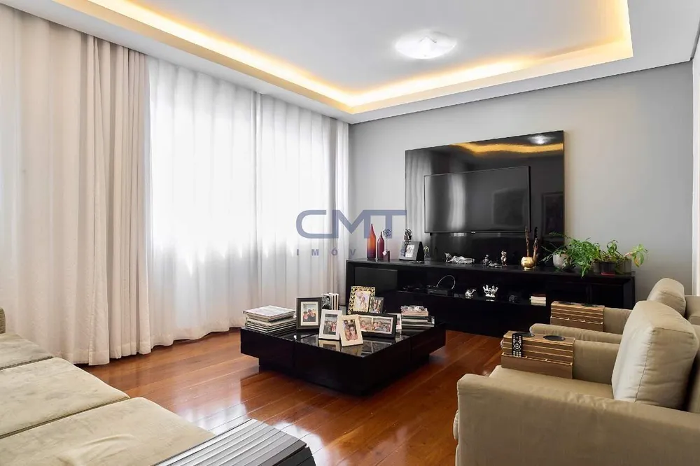 Apartamento, 4 quartos, 227 m² - Foto 1