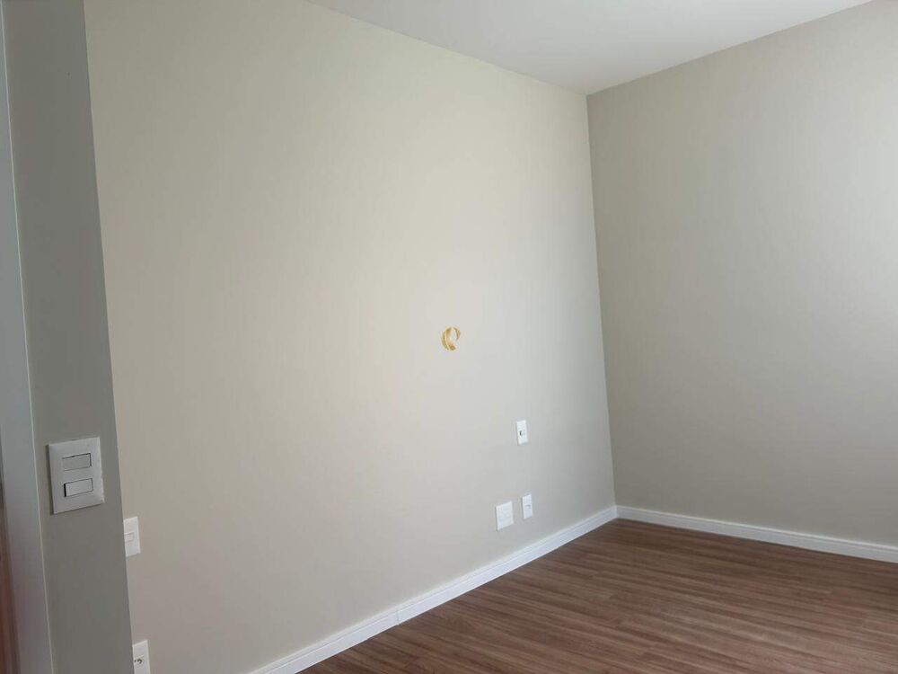 Apartamento à venda com 2 quartos, 67m² - Foto 4